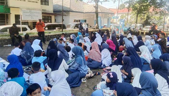 BPBD Sukabumi Edukasi Ratusan Anak dan Orang Tua soal Mitigasi Bencana