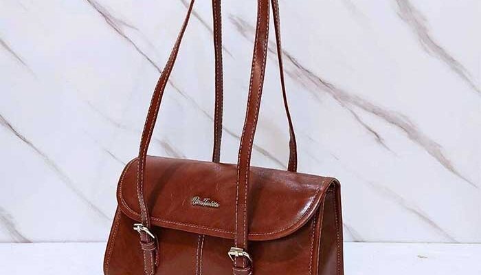 Berangkat dari Keterbatasan, Biru Tsabita Kembangkan Usaha Tas dan Dompet Wanita Bersama Pemberdayaan BRI