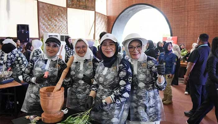 Ketua TP-PKK Kota Sukabumi Serap Inovasi Kuliner Lokal di Forum APEKSI
