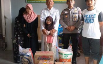 Polsek Baros Tebar Kepedulian, Sentuh Anak Yatim