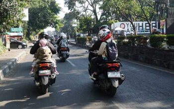 Tips Aman Membonceng Anak