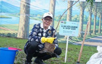 Wali Kota Sukabumi Ayep Zaki Dorong Gerakan Menanam Pohon