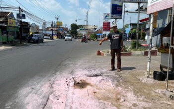 Honda Tiger Terbakar Usai Isi BBM di SPBU Baros