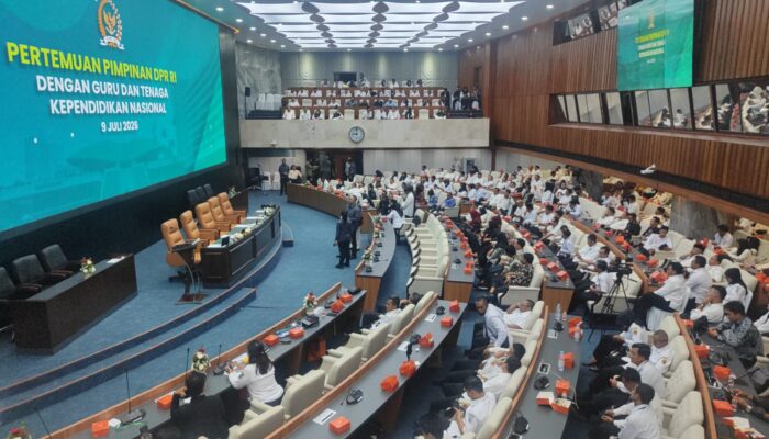 Guru PPPK Gugat Ketimpangan ASN: Aspirasi Lantang di Senayan, Solusi Masih Abu-Abu
