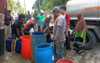 Ironi Warga Cicurug, Krisis Air Bersih di Kaki Gunung Salak