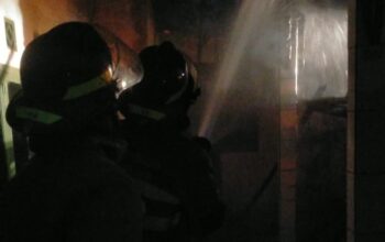 Korsleting Listrik Picu Kebakaran Rumah di Cisaat
