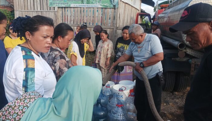 Kemarau Panjang di Sukabumi Lumpuhkan Pertanian, Pasokan Tangki Jadi Harapan