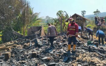 Korsleting Diduga Picu Kebakaran Rumah di Cimanggu