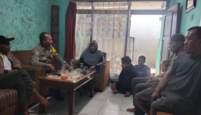 Dialog Humanis, Polisi Dekatkan Diri ke Warga Baros untuk Jaga Keamanan
