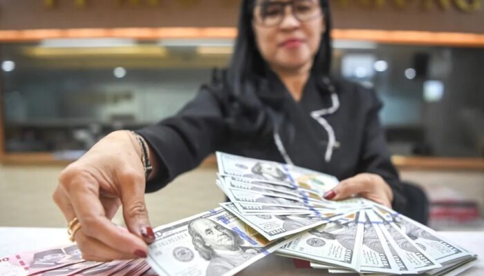 Rupiah Menguat 21 Poin ke Rp18.070 per Dolar AS