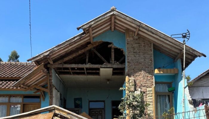 72 Gempa Guncang Jabar, Lima Kali Terasa Warga
