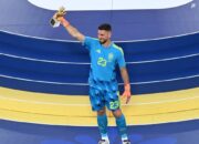 Sarung Tangan Emas Lengkapi Gelar Juara Spanyol
